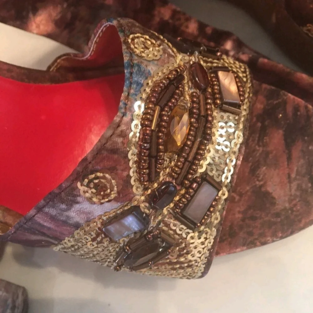 New Size 6 Wedge Heel With Sequins and Rhinestones By MINX